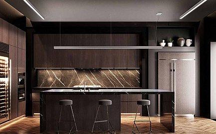 Elegante, dunkel gehaltene Designküche mit Kochinsel und Ambientebeleuchtung.